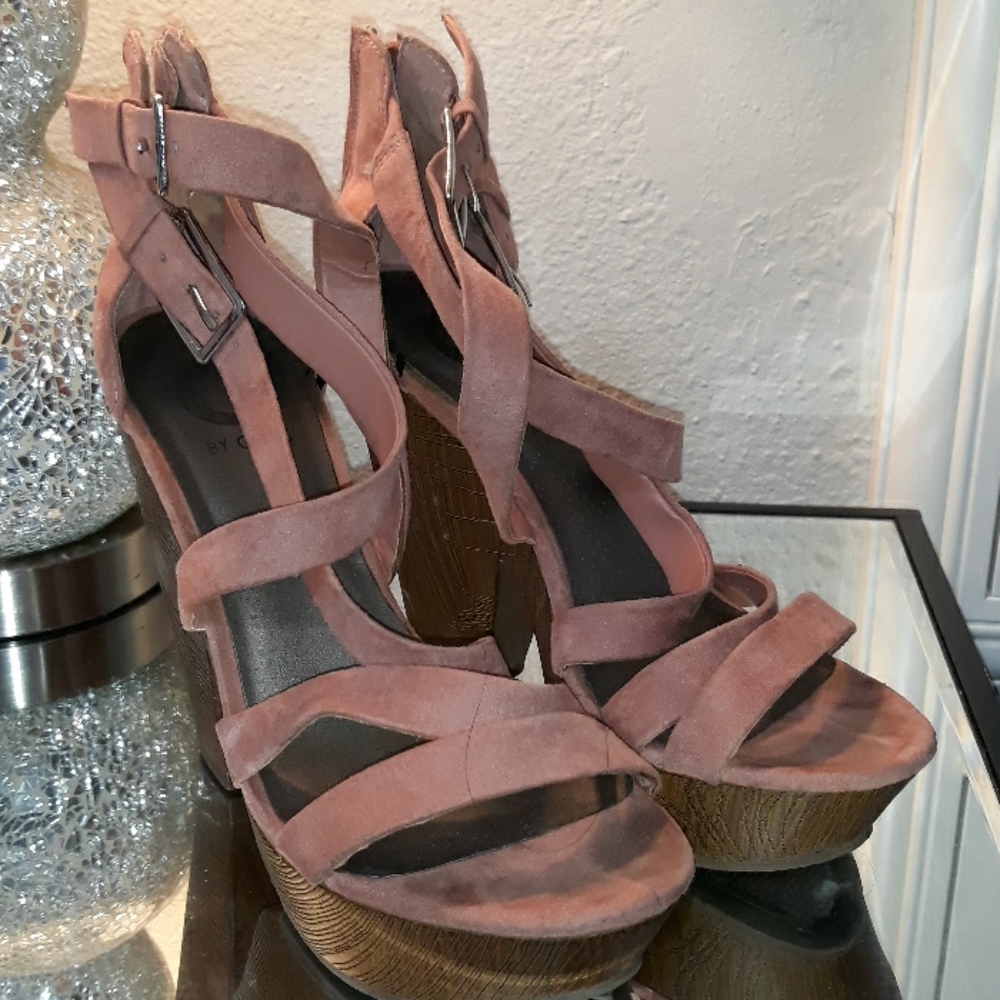 Guess heels